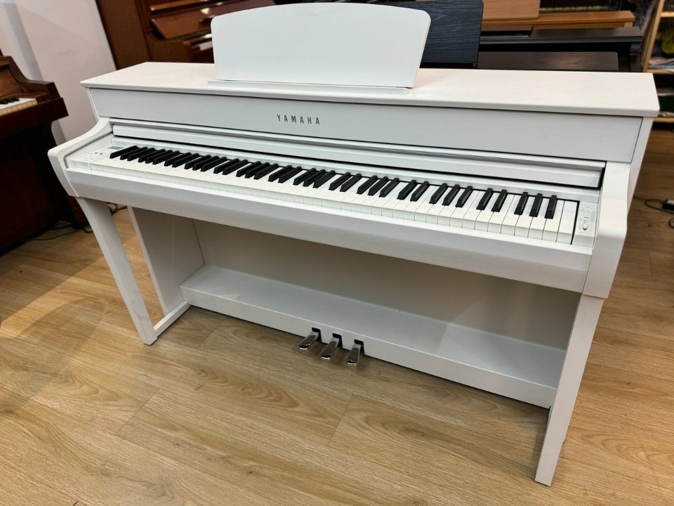YAMAHA SCLP-7350 WH - Ảnh thực tế 3